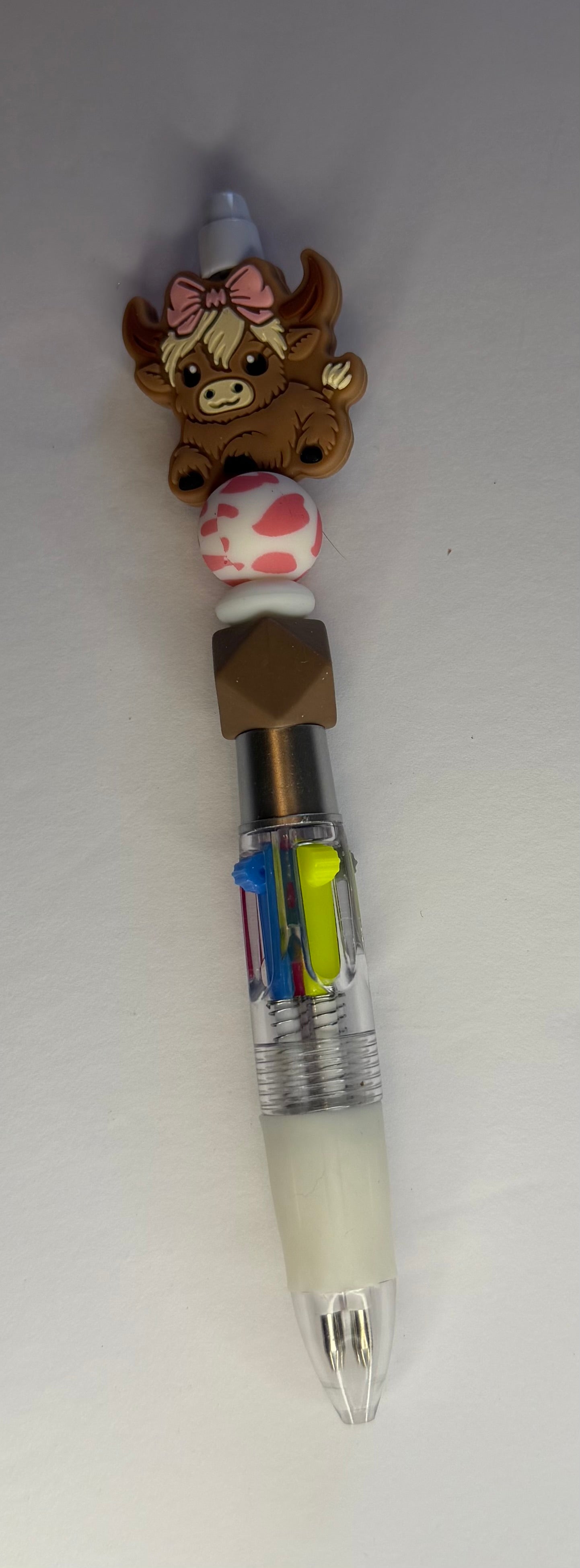 Highland cow multi-color beaded pen with pink bow charm topper