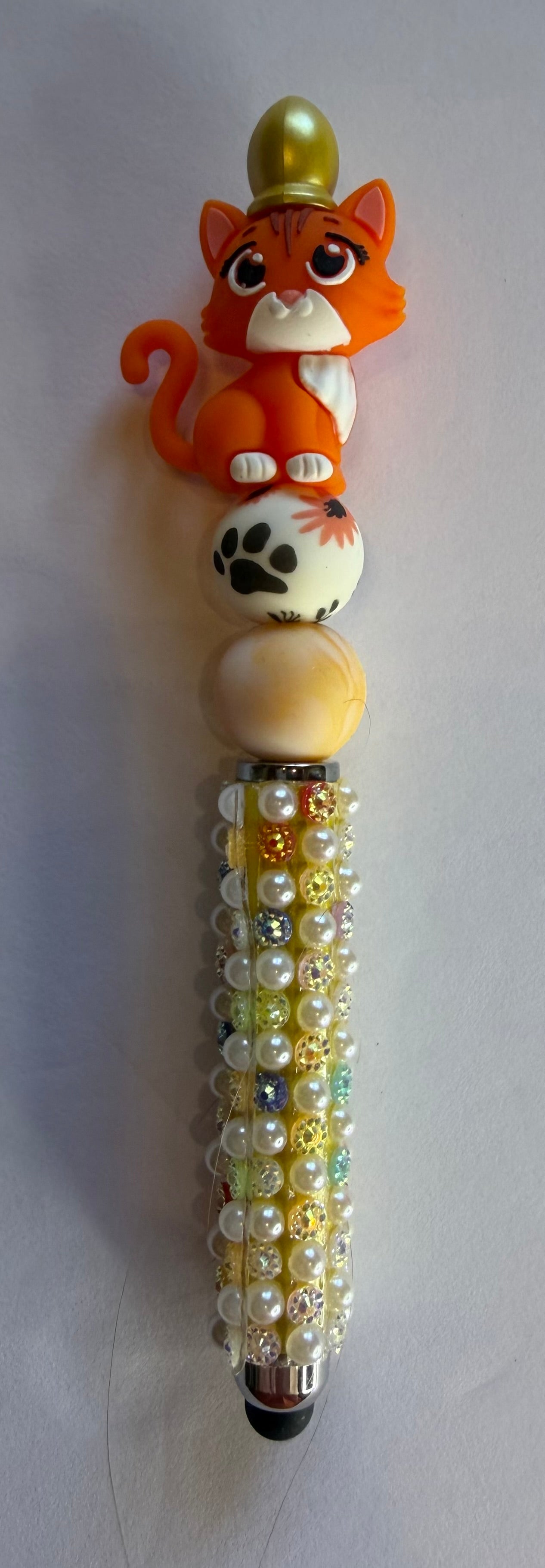 Orange tabby cat beaded stylus with paw print bead and pearl gold rhinestone encrusted handle